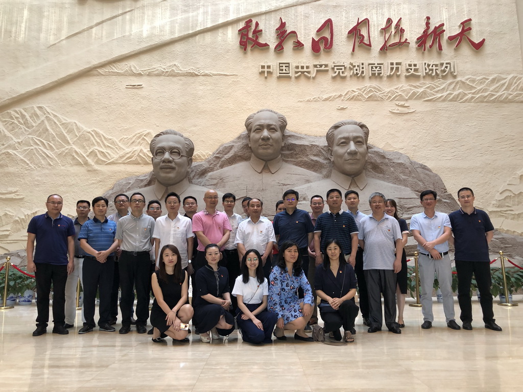 6合影.jpg 6合影.jpg